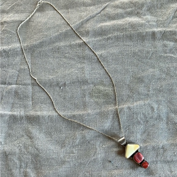 Unique from Alaska Sterling silver necklace - Picture 2 of 4